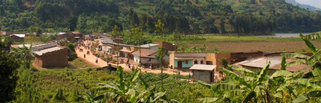 Volunteer Work Rwanda: This file is licensed under the Creative Commons Attribution 2.0 Generic license